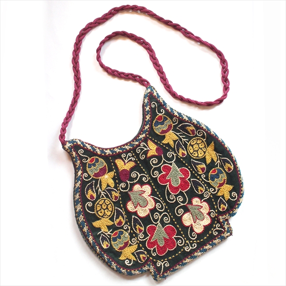ウズベキスタンのスザンニ刺繍・ベルベット地のミニポシェットチューリップのかたち/ダークグリーン ウズベキスタンのスザンニ刺繍・ベルベット地のミニポシェットチューリップのかたち/ダークグリーン