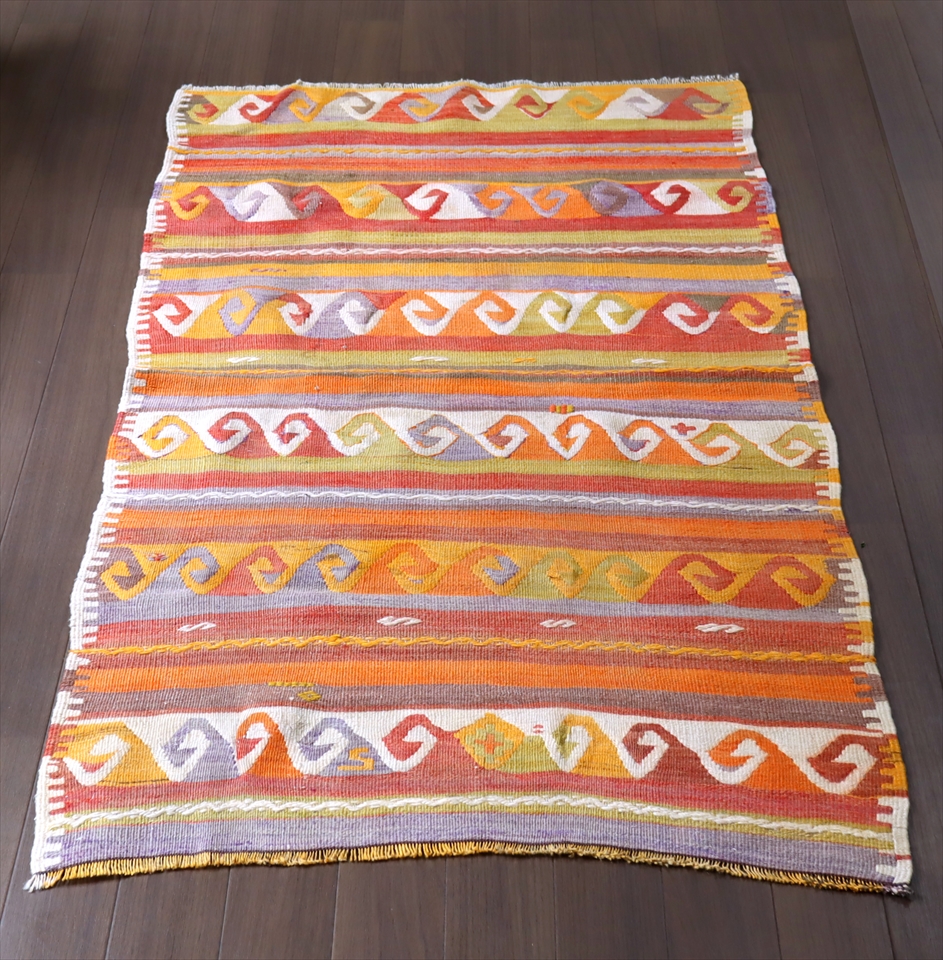 キリム　unique old kilim