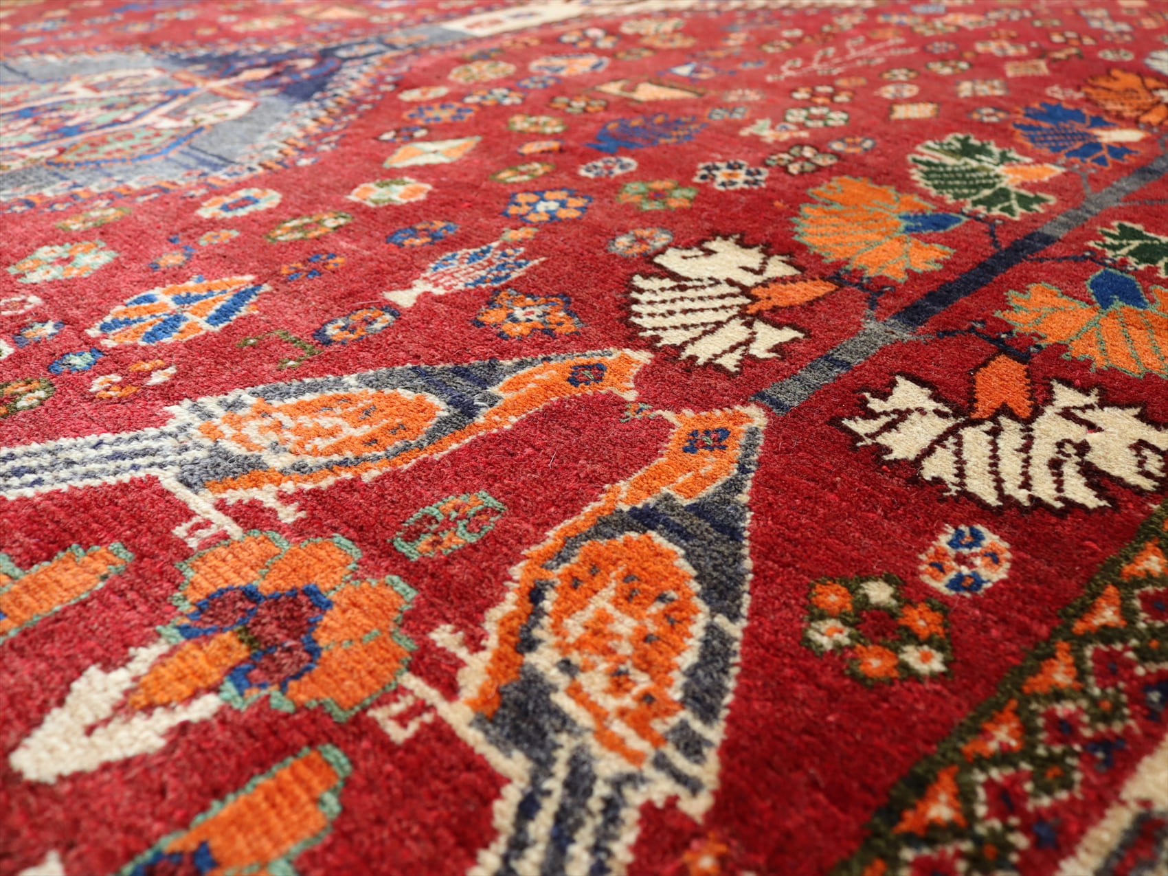 オールドギャッベ トライバルラグ Old Tribal rug, Shiraz, 247×164cm オールドギャッベ トライバルラグ Old Tribal rug, Shiraz, 247×164cm