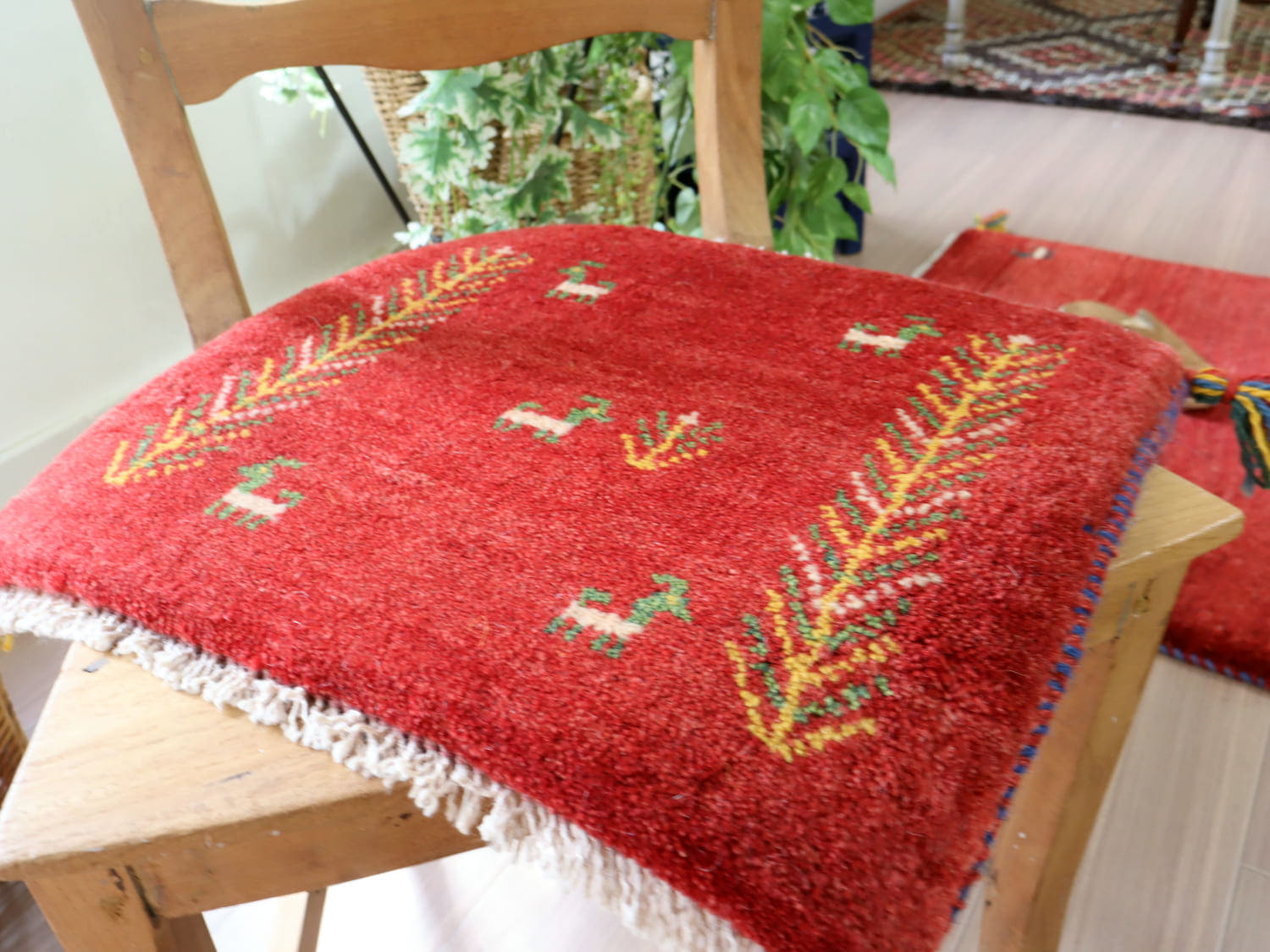 15%OFF】ギャッベ 座布団サイズ40×45cm レッド イラン産手織り