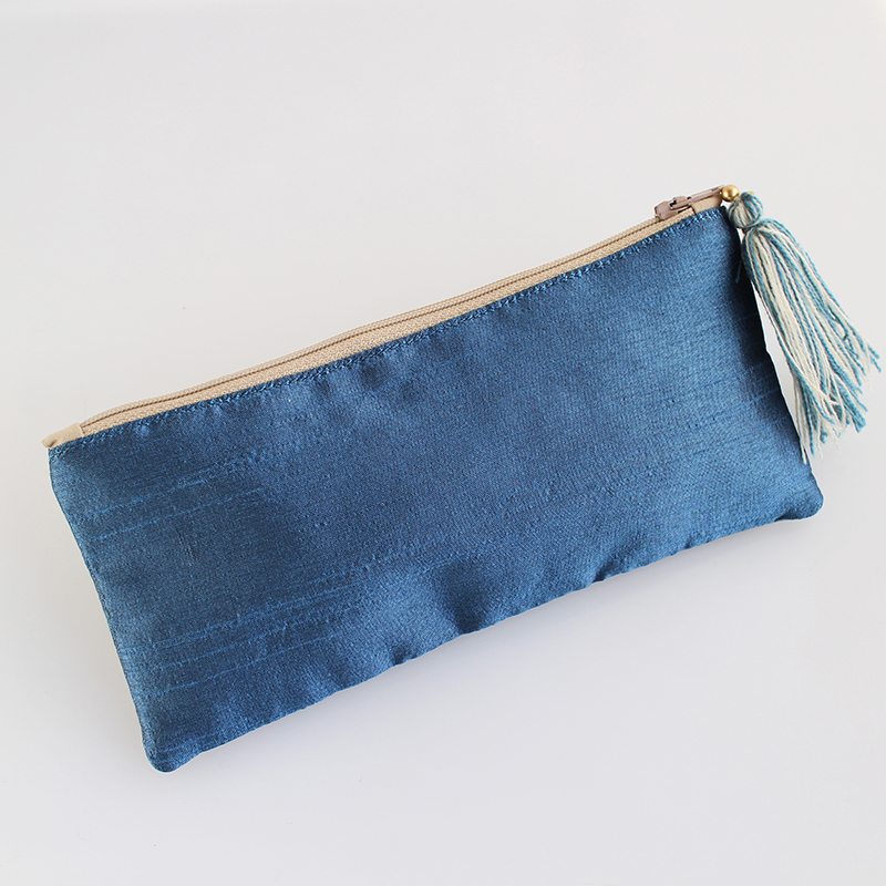 花柄刺繍&ビーズ装飾細長ポーチ・タッセル付き/小物入れ/コスメ 花柄刺繍&ビーズ装飾細長ポーチ・タッセル付き/小物入れ/コスメ
