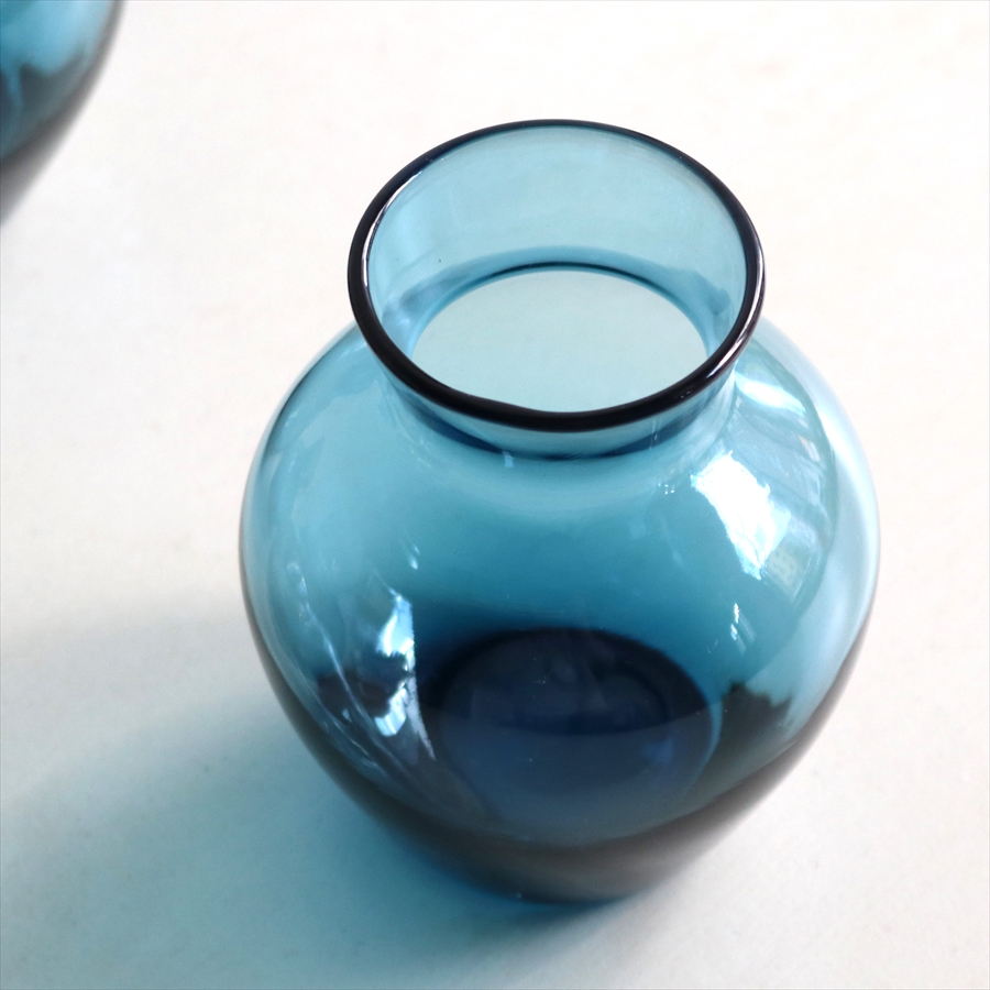 ガラタバザール 花瓶 一輪挿し ガラスフラワーベース 高さ10cm 直径8 5cm インディゴブルー