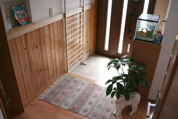 entrance2