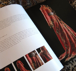 womanscostume-2