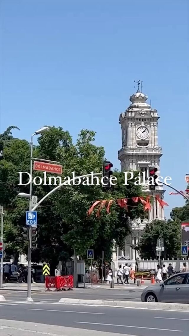 ドルマバッチェ宮殿です！

オスマン帝国最後の宮殿。

#ガラタバザール #galatabazaar #トルコ #turkey #イスタンブール #istanbul #海外旅行 #トルコ旅行 #トルコ旅行記 #ドルマバフチェ宮殿 #dolmabahçe #dolmabahçesarayı #dolmabahce #dolmabahçepalace #街歩き